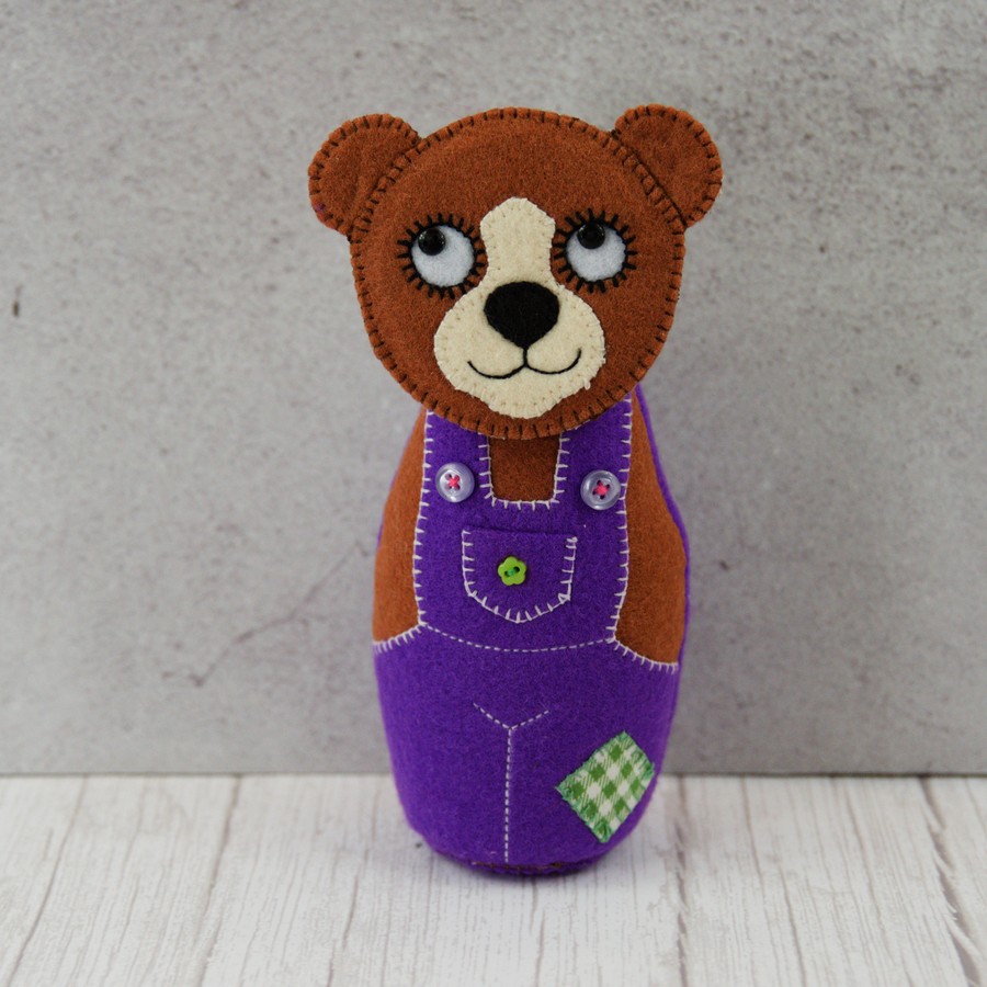 Minkštas siūtas meškutis iš veltinio dydis 17 cm